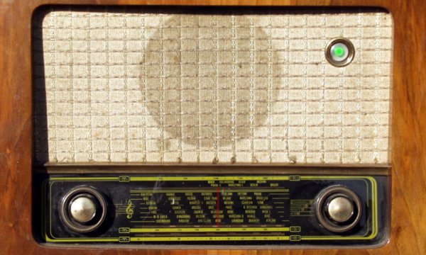 Old Radio Screenshot Image