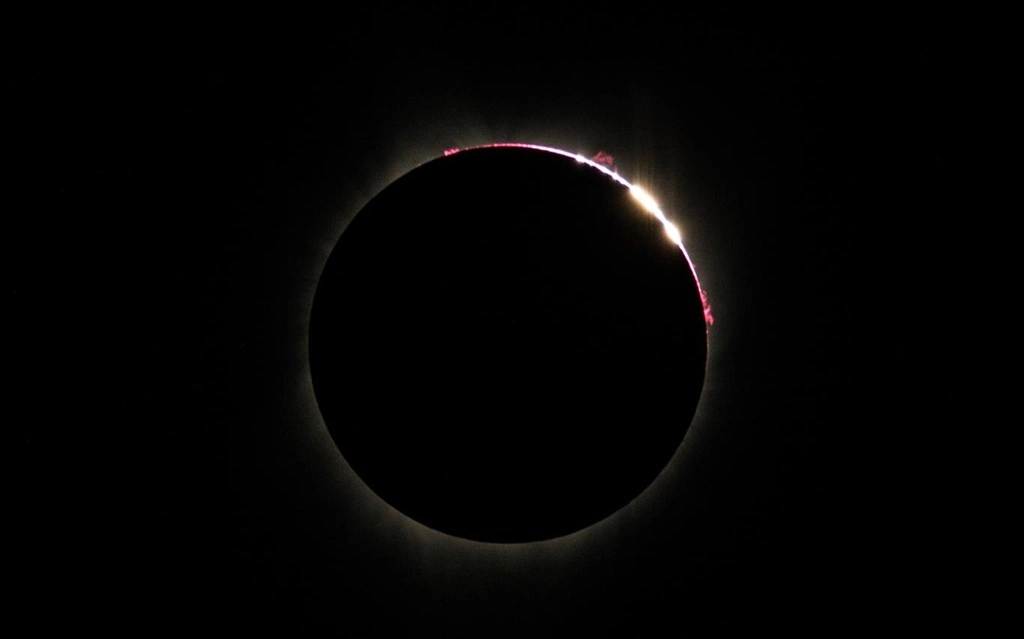 The Solar Eclipse Screenshot Image #2
