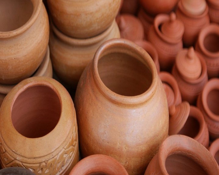 Pottery Lessons Image